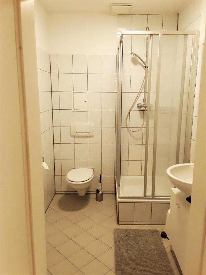 Schoene, Ruhige Zweiraumwohnung Im Angesagten Altlindenau Leipzig Exterior foto