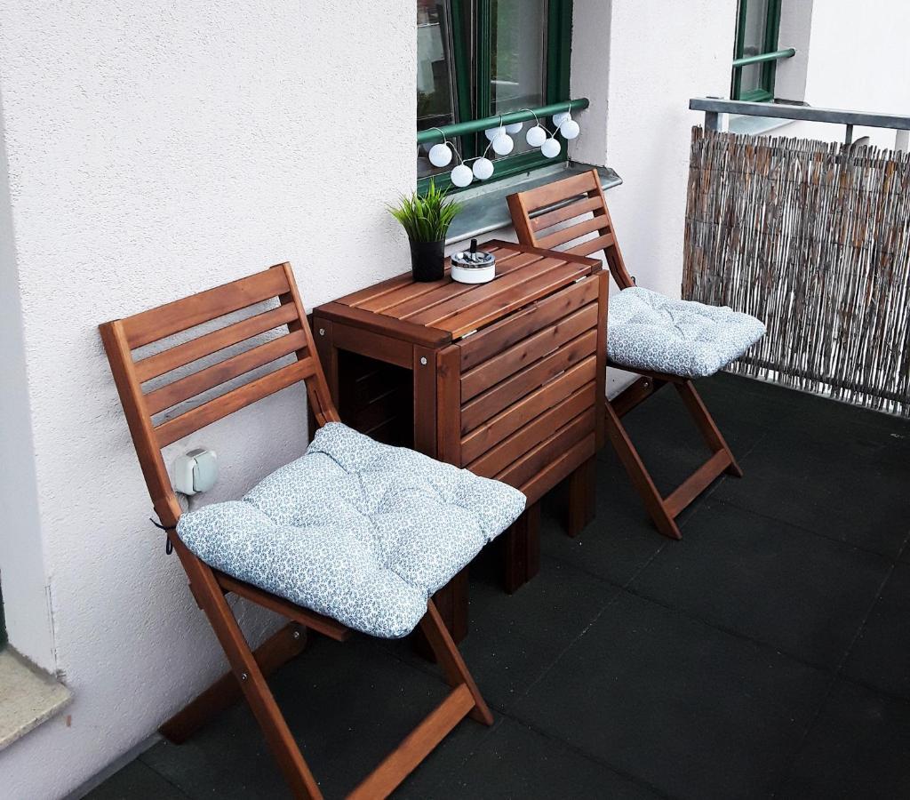 Schoene, Ruhige Zweiraumwohnung Im Angesagten Altlindenau Leipzig Exterior foto