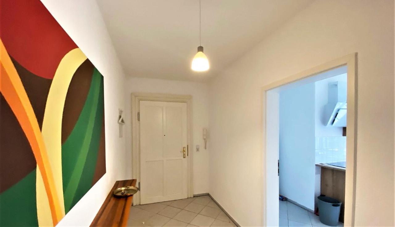 Schoene, Ruhige Zweiraumwohnung Im Angesagten Altlindenau Leipzig Exterior foto