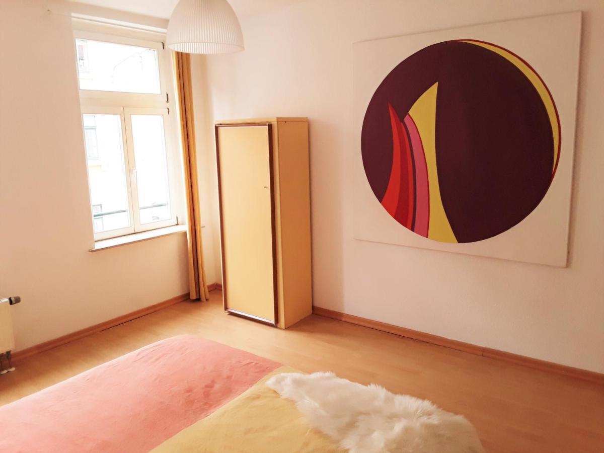 Schoene, Ruhige Zweiraumwohnung Im Angesagten Altlindenau Leipzig Exterior foto