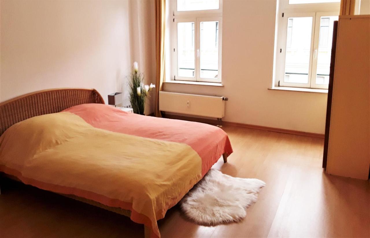 Schoene, Ruhige Zweiraumwohnung Im Angesagten Altlindenau Leipzig Exterior foto