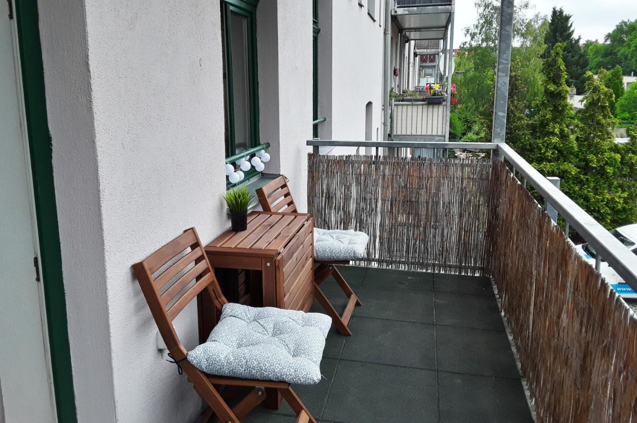 Schoene, Ruhige Zweiraumwohnung Im Angesagten Altlindenau Leipzig Exterior foto